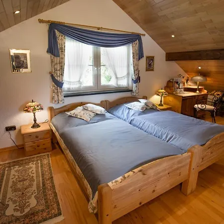 Vakantiehuis Schwallenberg 2 *